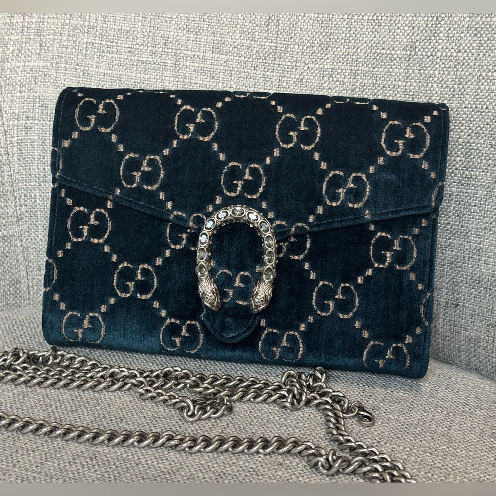 SOLD !!!! Gucci Velvet Crystal GG Monogram Mini Dionysus Chain Wallet